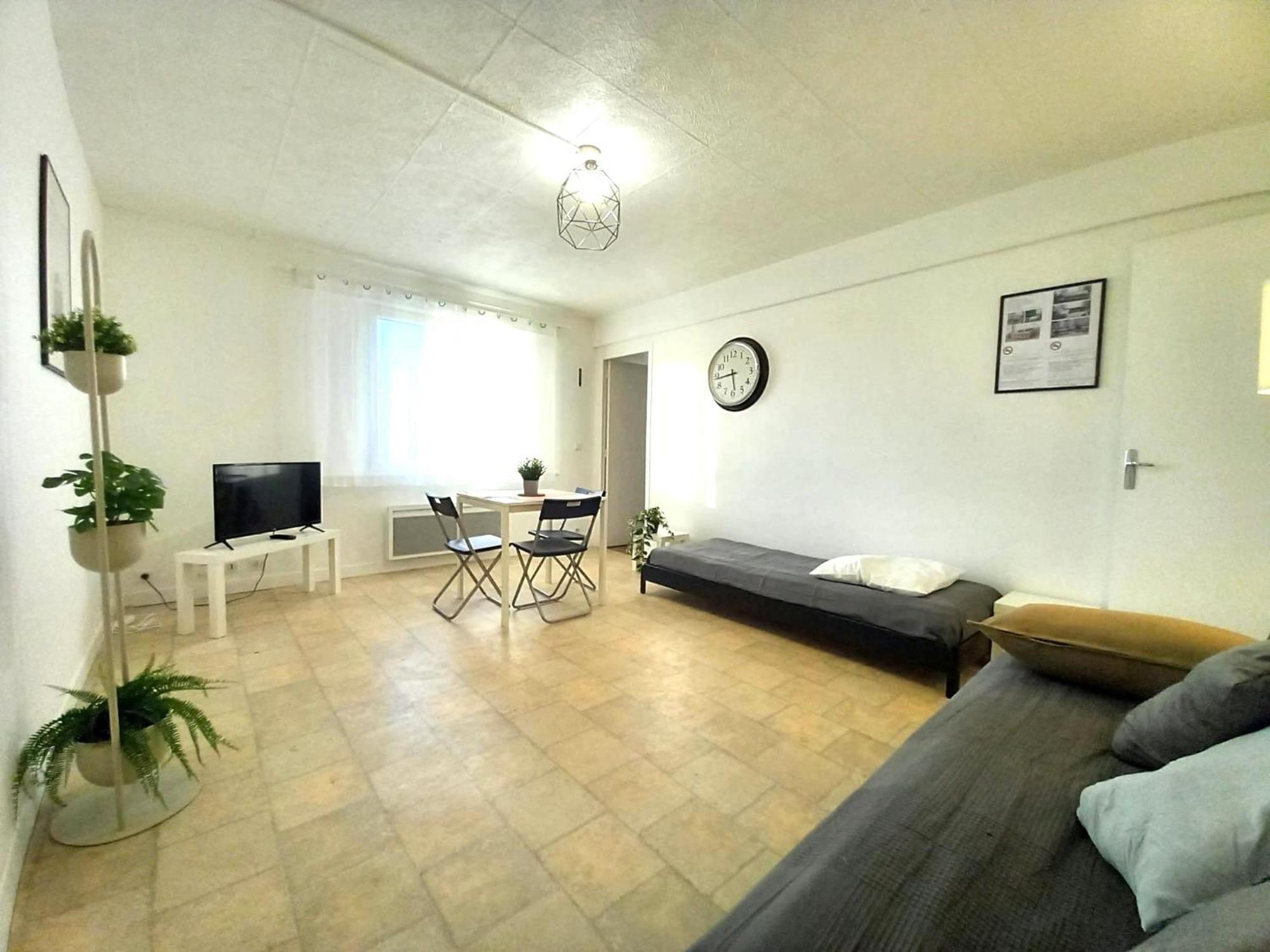 St-Quentin-En-Yvelines Plusieurs Appartements Avec Parking Trappes Quarto foto