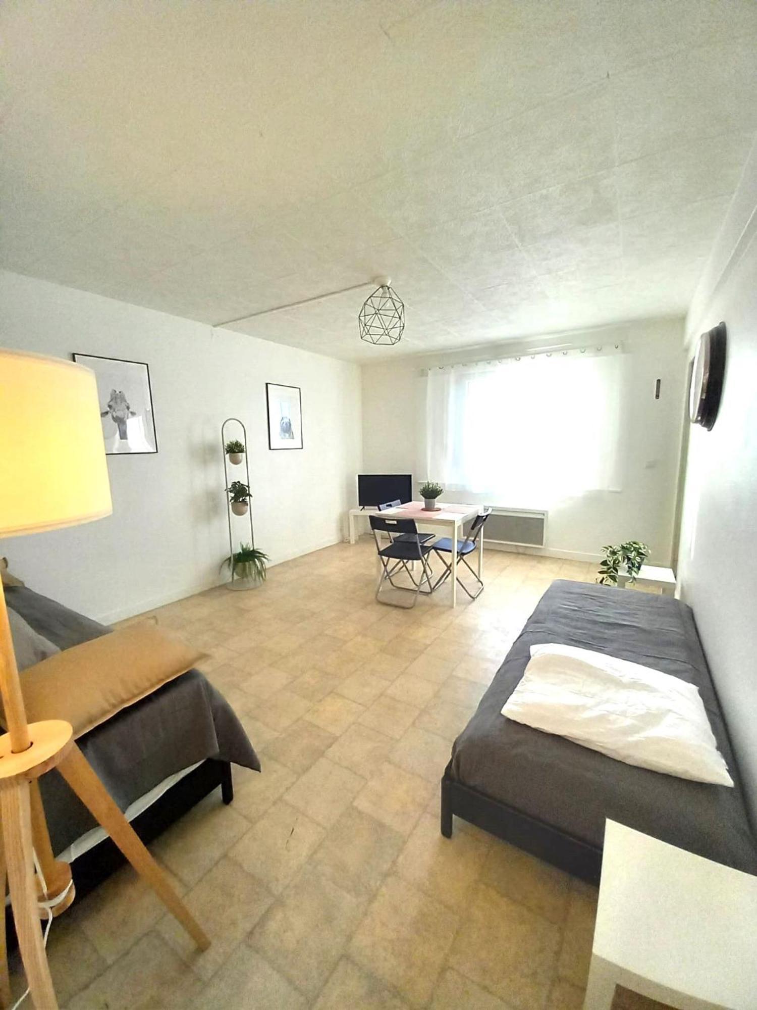 St-Quentin-En-Yvelines Plusieurs Appartements Avec Parking Trappes Quarto foto